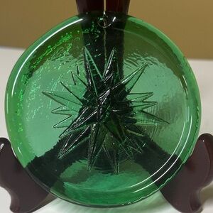 Valencia Glass Green Starburst Glass Suncatcher handblown 4”